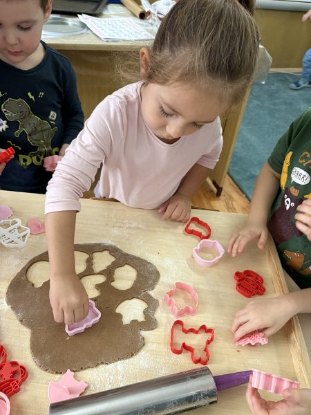 pecenie medovnikov 25.jpg